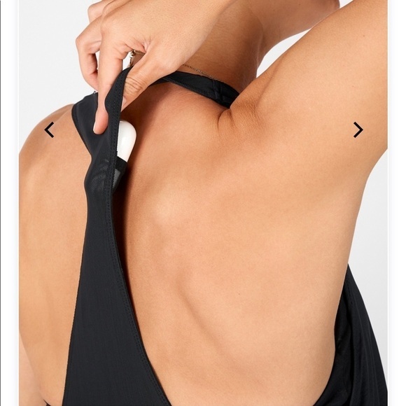 Fabletics Eco-conscious built in bra tank, black - Picture 4 of 7